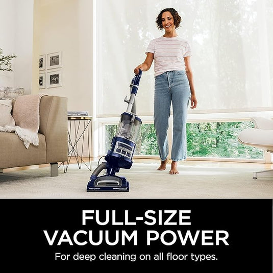 Aspirateur vertical de luxe Shark NV360 Navigator Lift-Away avec grande capacité de bac à poussière